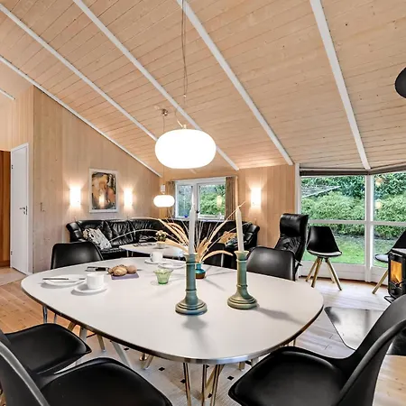 Gemütliches Haus In Hadsund Mit Sauna *
